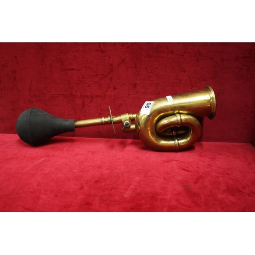 195 - BRASS CAR HORN