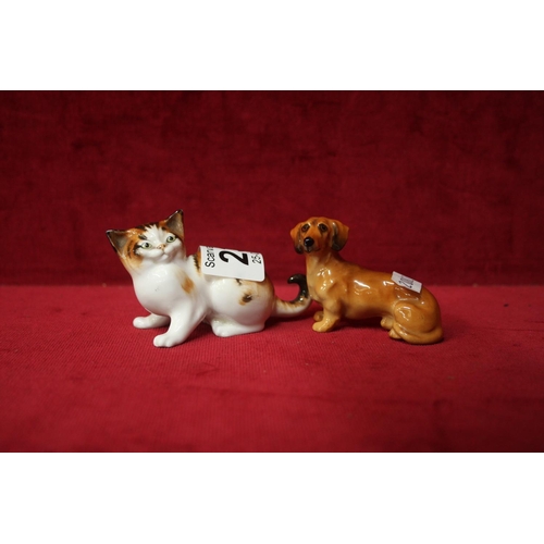 234 - ROYAL DOULTON CAT & DOG ORNAMENTS X 2