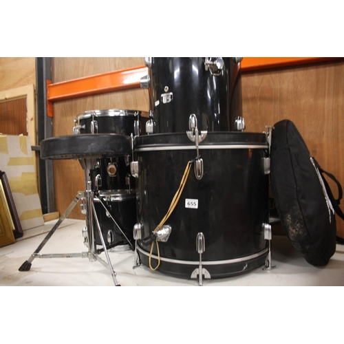 655 - DRUM KIT