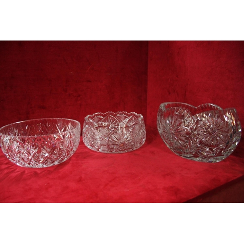 292 - CRYSTAL BOWLS X 3