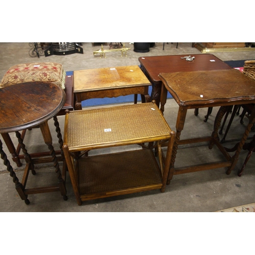 670 - OCCASIONAL TABLES X 3