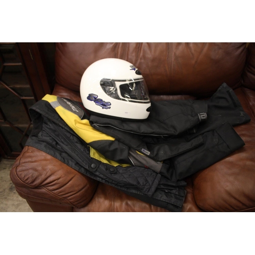 728 - COMPLETE MOTORBIKE SUIT