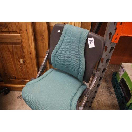 908 - SWIVEL CHAIR