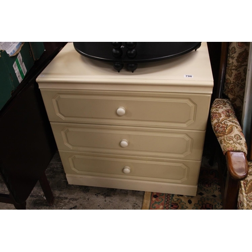 796 - CHEST OF DRAWERS