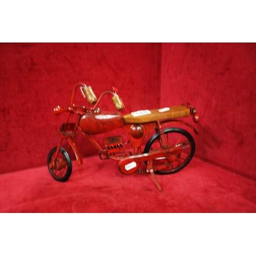 165 - MODEL MOTORBIKE