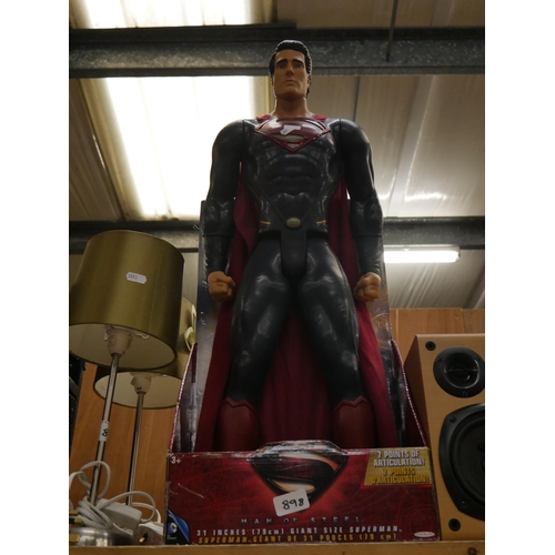 898 - SUPERMAN FIGURE