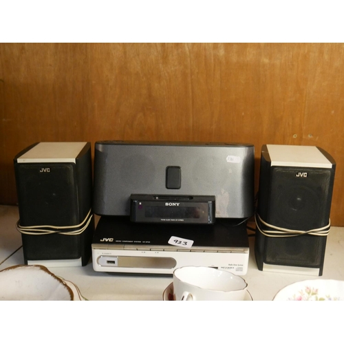 923 - LOT OF SPEAKERS