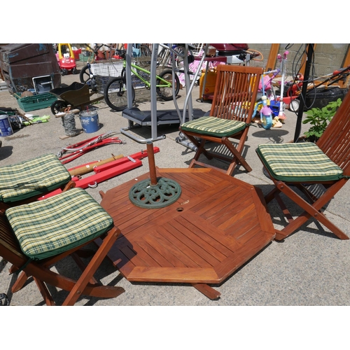 53 - HARDWOOD GARDEN TABLE & CHAIRS