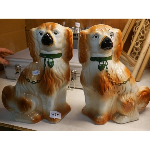 975 - PAIR OF MANTLE DOGS