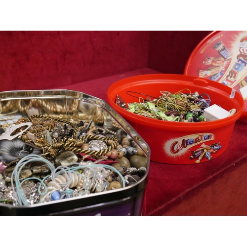 195 - 2 TINS OF COSTUME JEWELLERY