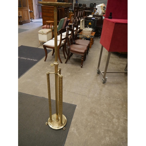 277 - BRASS ADJUSTABLE PEDESTAL