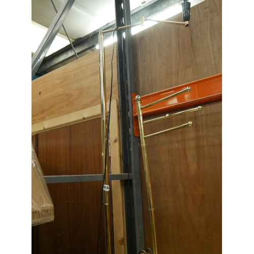 1036 - BRASS TOWEL RAIL & STANDARD LAMP