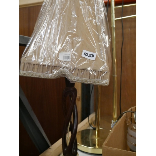 1038 - TABLE LAMP