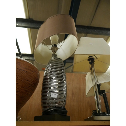 989 - TABLE LAMP