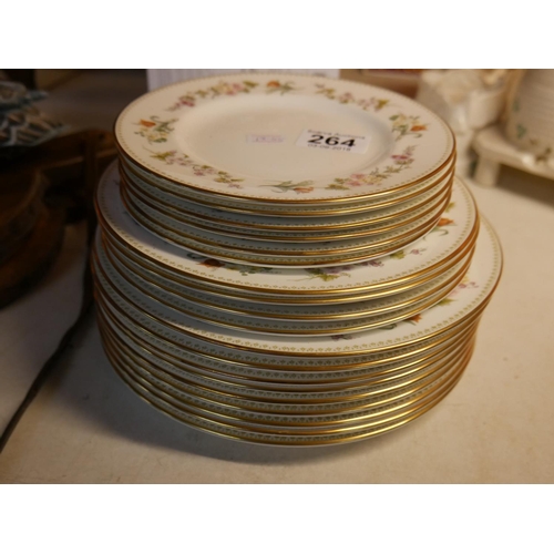 264 - LARGE LOT OF WEDGWOOD PLATES