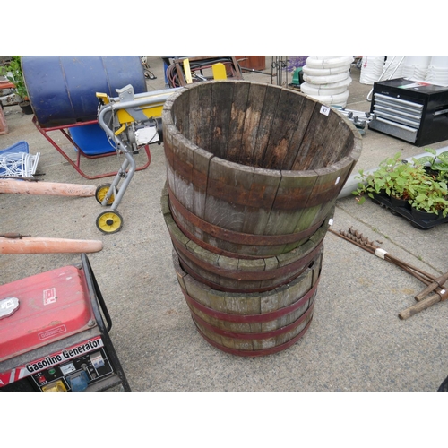 47 - 3 BARREL PLANTERS