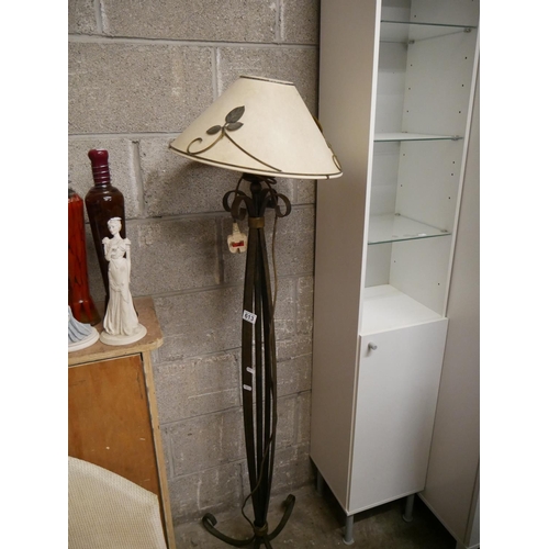 613 - METAL STANDARD LAMP