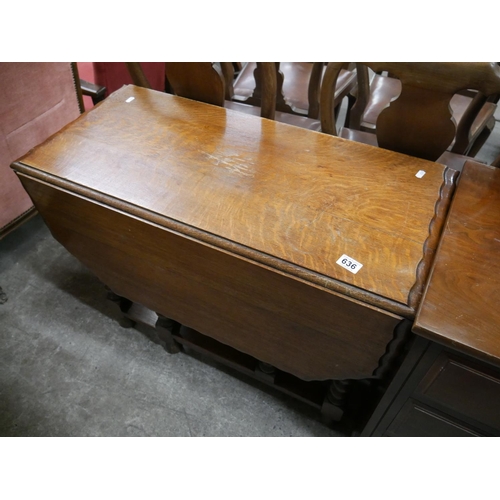 636 - OAK DROP LEAF TABLE