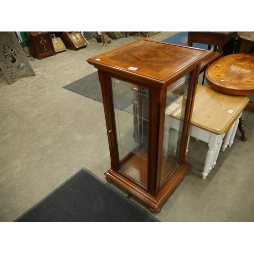 662 - INLAID ROSEWOOD CABINET