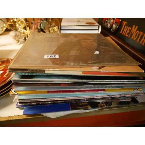 782 - LOT OF RECORDS