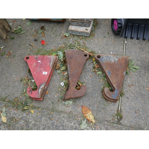 65 - LOT OF FERGUSON LOADER BRACKETS