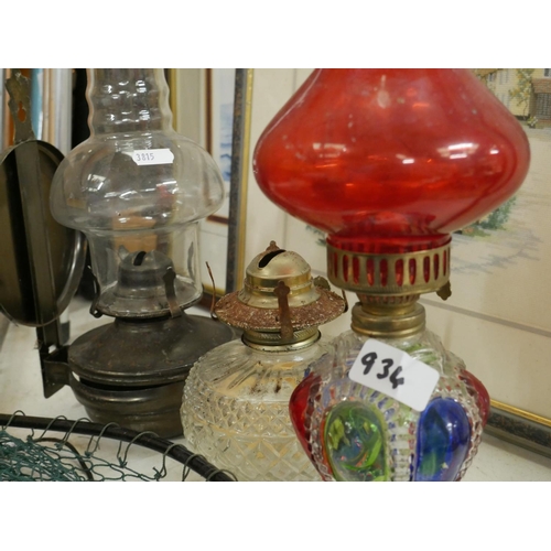 934 - 3 OIL LAMPS