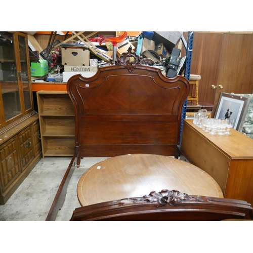 461 - VICTORIAN DOUBLE BED FRAME