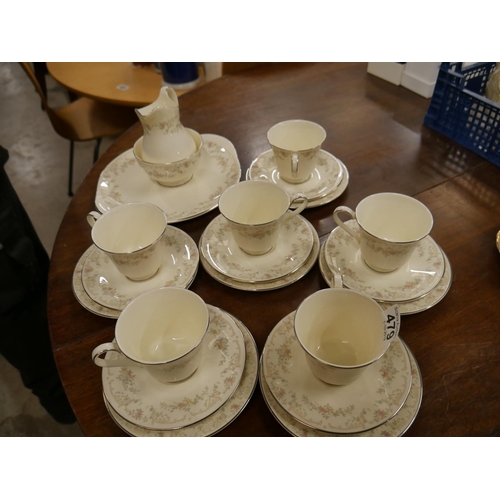 479 - ROYAL DOULTON TEA SET