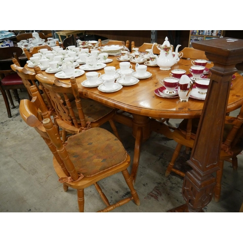 500 - PINE TABLE & 8 CHAIRS