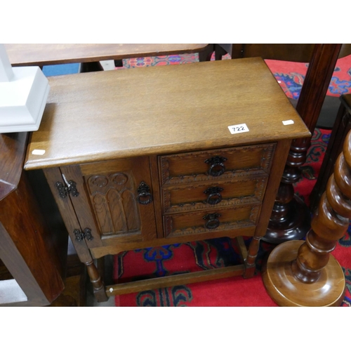 722 - OAK SIDE CABINET