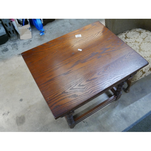 123 - OAK COFFEE TABLE