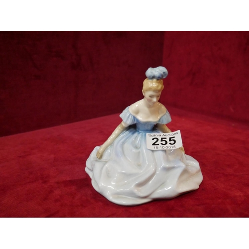 255 - DOULTON DEBUTANTE