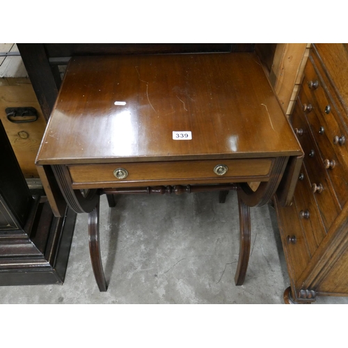 339 - DROP LEAF TABLE