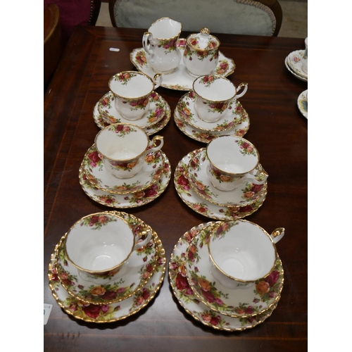 361 - 2 PIECE OLD COUNTRY ROSE TEA SET