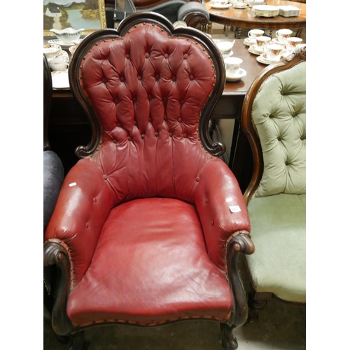 370 - LEATHER CAB LEGGED CHAIR