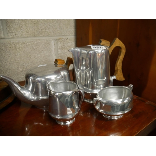 400 - PICQUOT WARE TEA SERVICE