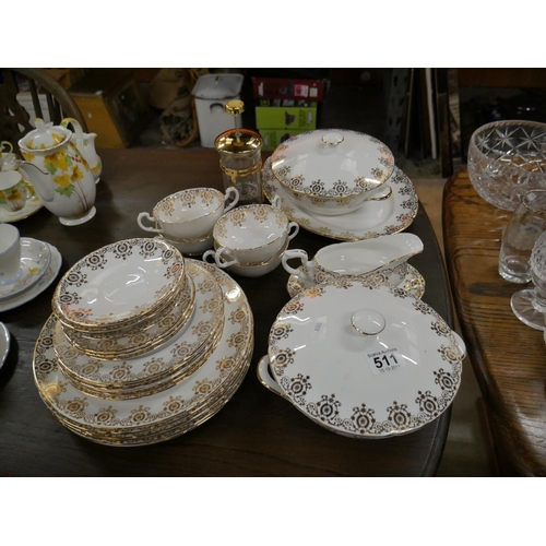 511 - LOT OF DINNERWARE