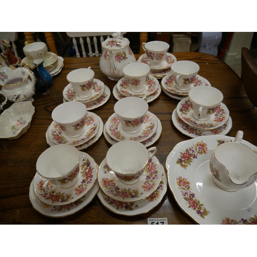 515 - COLCLOUGH TEA SET INCLUDING TEA POT