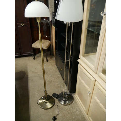 546 - 2 MODERN STANDARD LAMPS