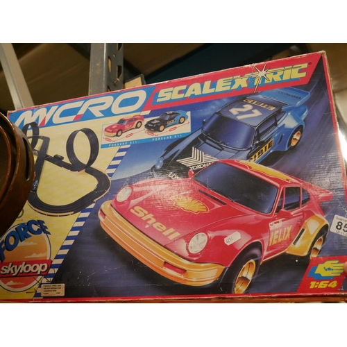 851 - RACING CAR SET