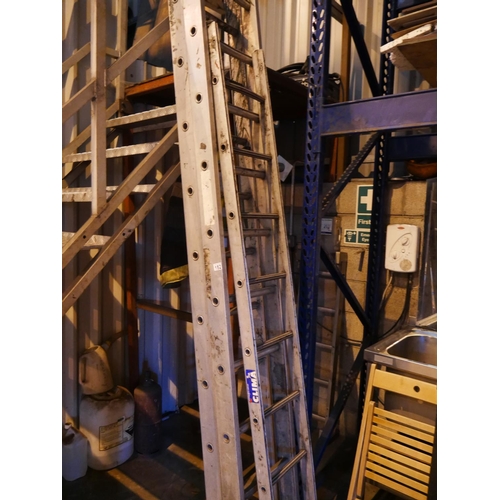 152 - 3 ALUMINIUM LADDERS