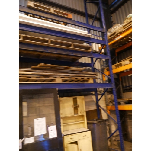 153 - 1 BAY OF BLUE PALLET RACKING