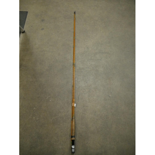 165 - FISHING ROD