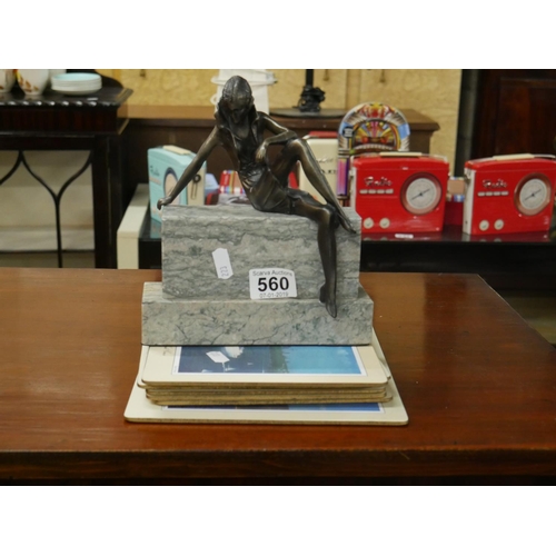 560 - FIGURINE & PLACE MATS