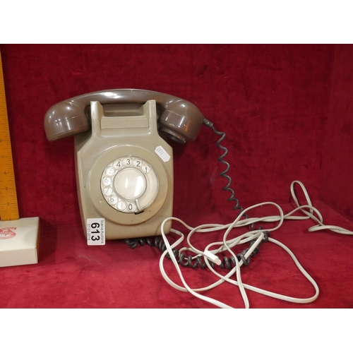 613 - OLD TELEPHONE