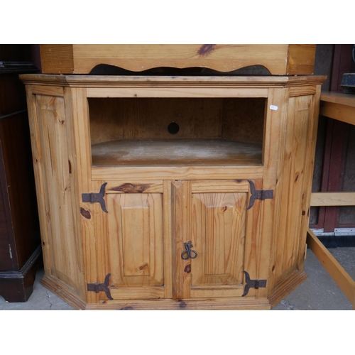 120 - PINE TV CABINET