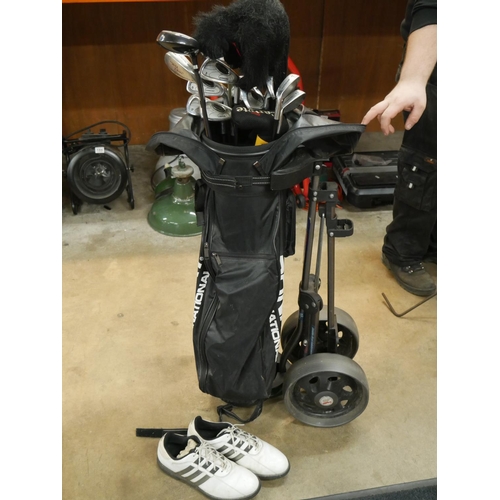 179 - GOLF TROLLEY, CLUBS & SHOES