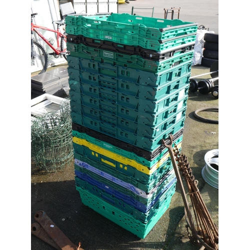 50 - LOT OF STORAGE CRATES