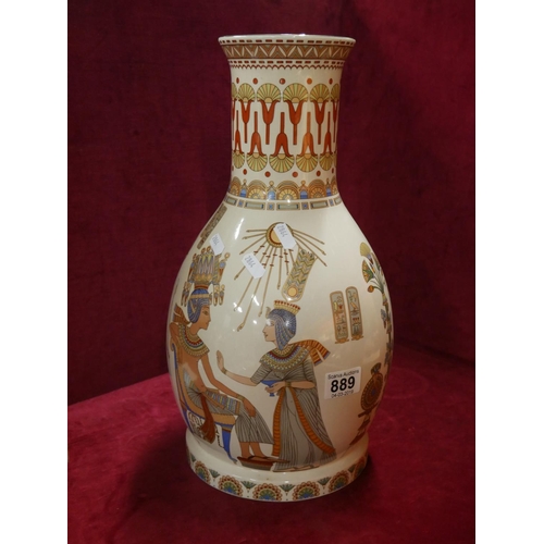 889 - ORIENTAL VASE