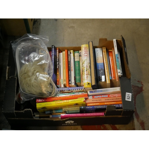 921 - BOX OF BOOKS